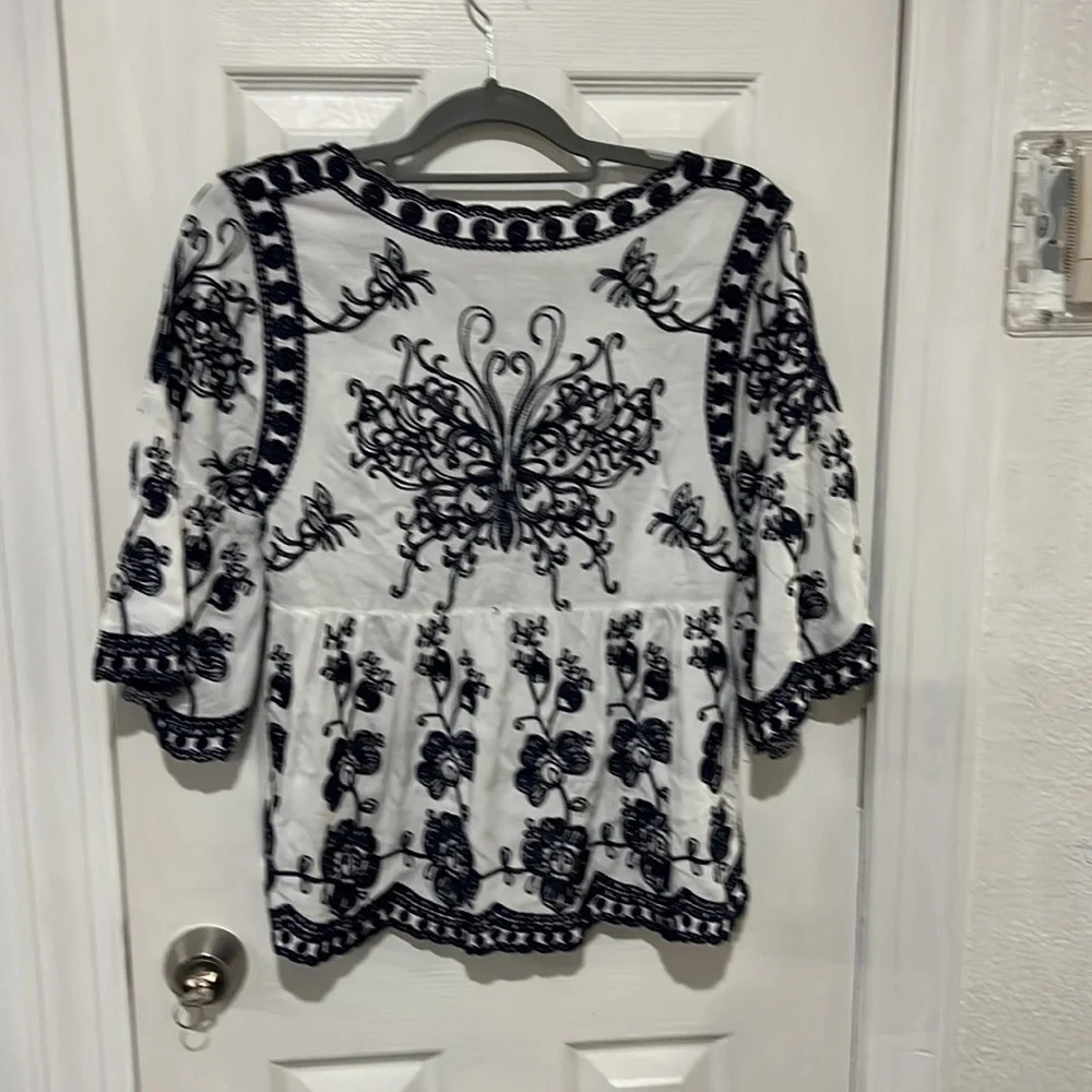 Kindred blouse - Picture 2 of 5